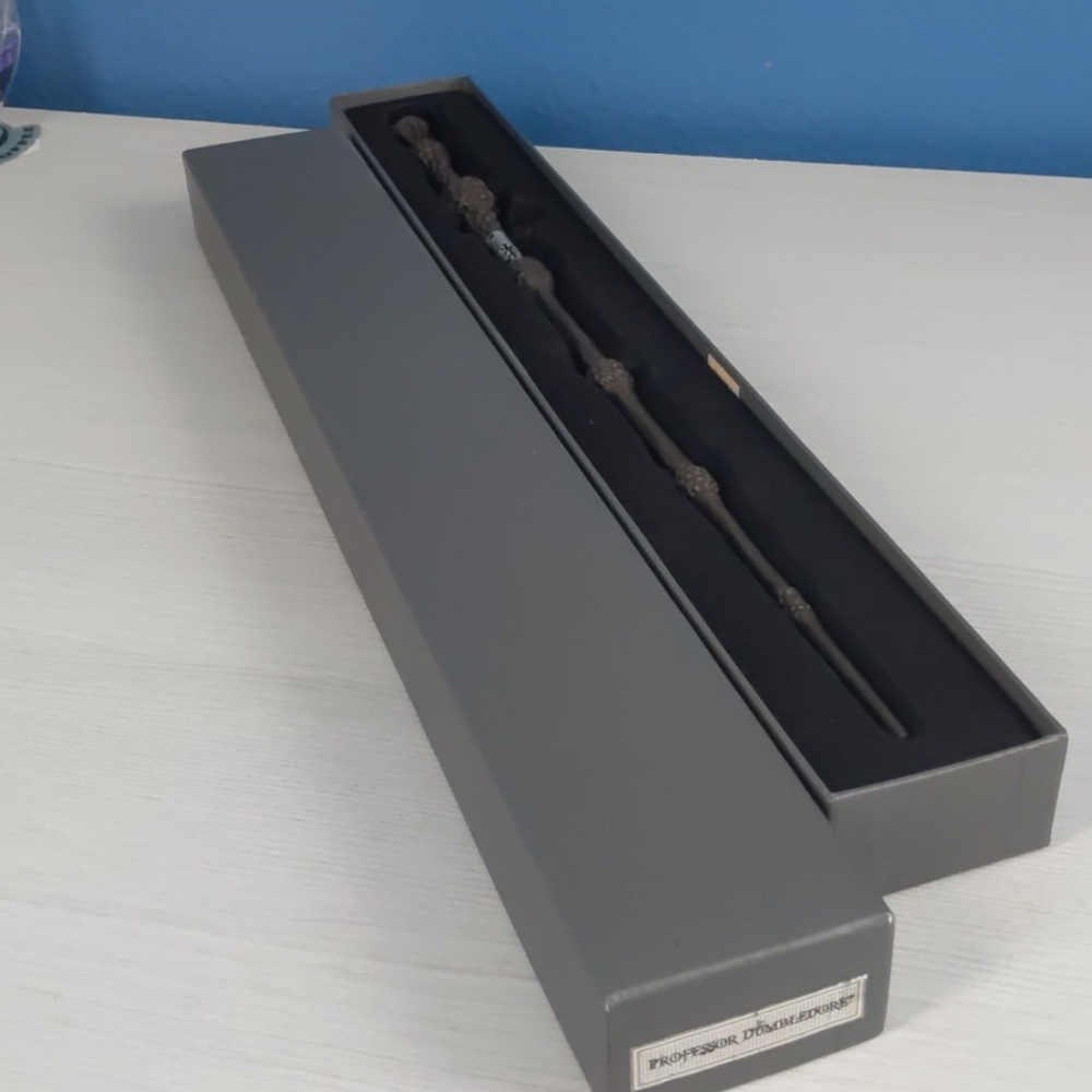 Professor Dumbledore collectable wand